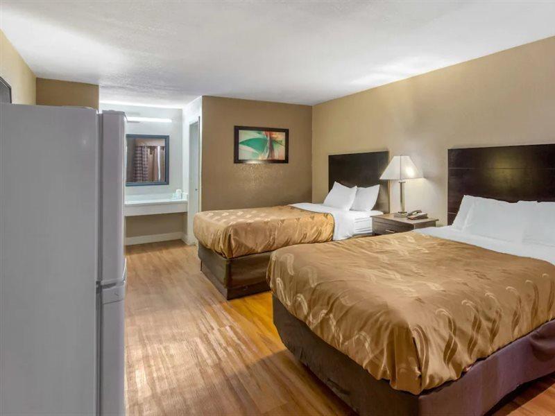 Quality Inn And Suites Port Arthur Nederland Exterior photo