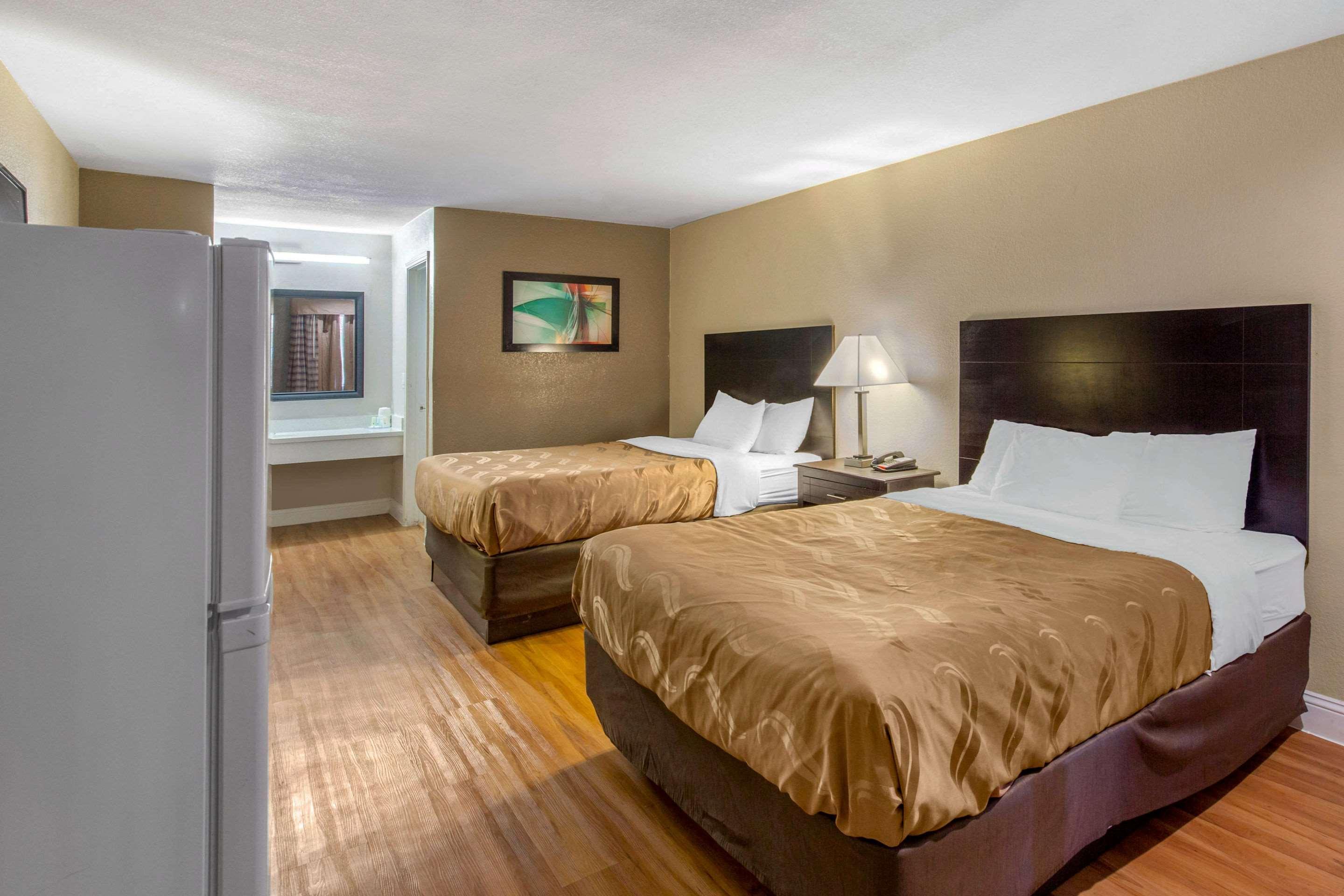 Quality Inn And Suites Port Arthur Nederland Exterior photo