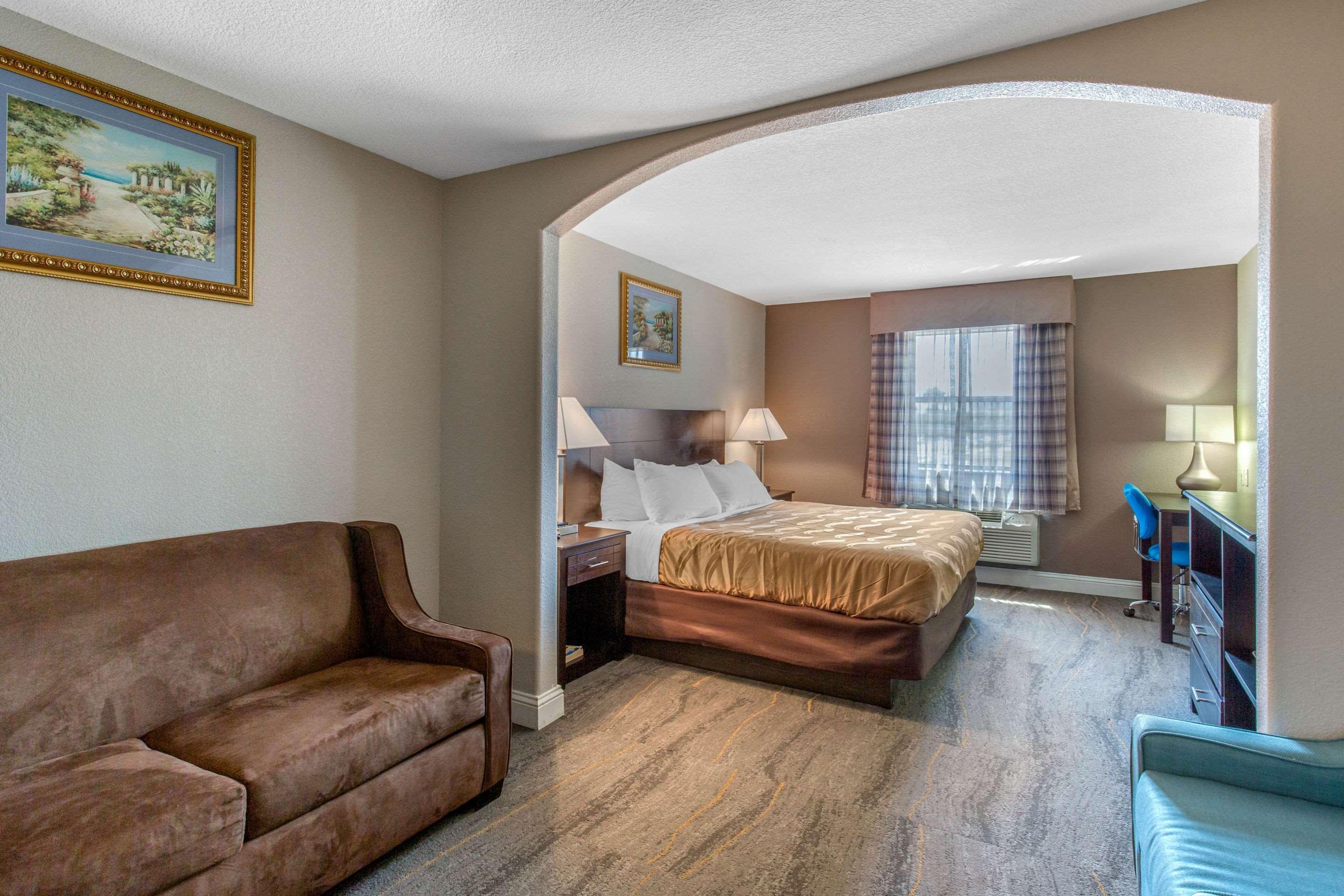 Quality Inn And Suites Port Arthur Nederland Exterior photo