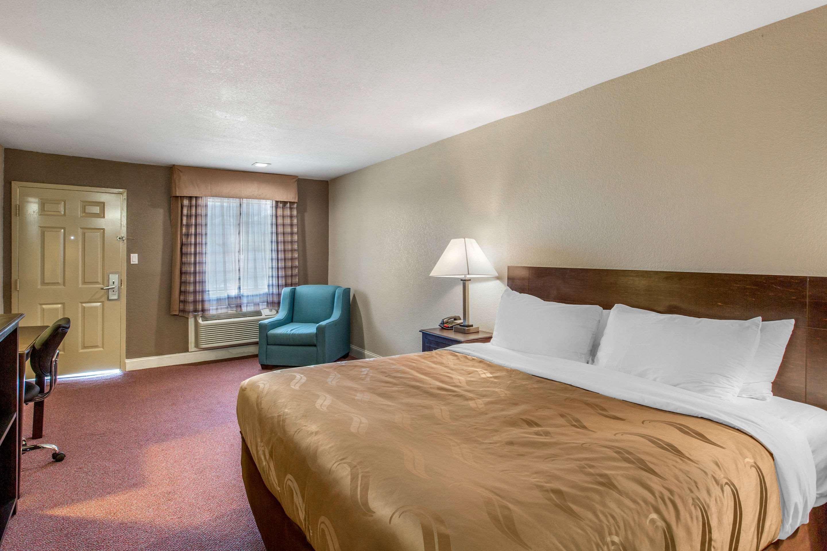 Quality Inn And Suites Port Arthur Nederland Exterior photo