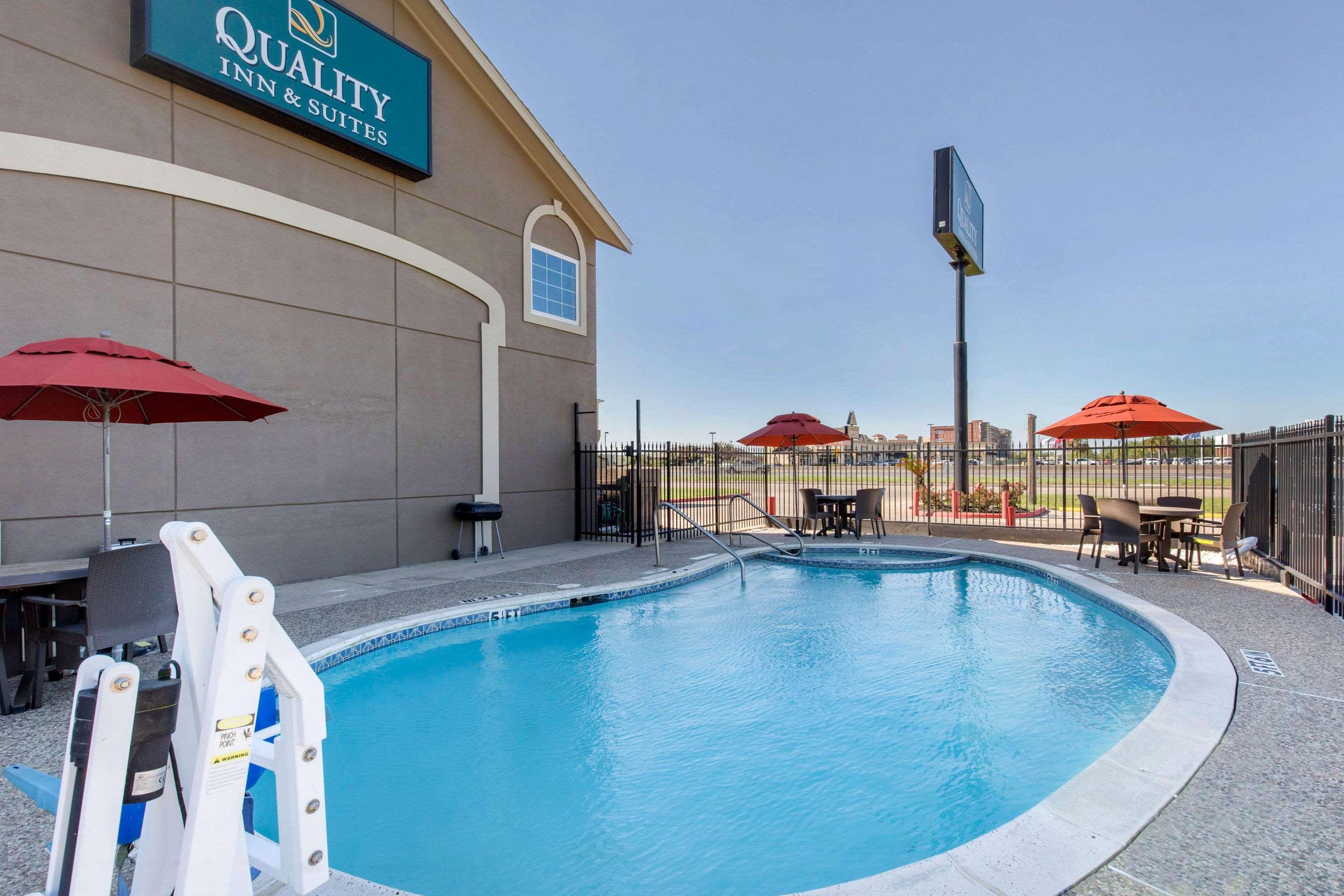 Quality Inn And Suites Port Arthur Nederland Exterior photo